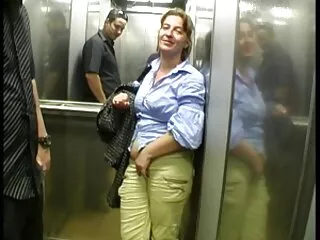 Non controllo la velocità film hard donne anziane .